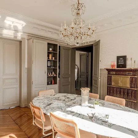Appartement Luxurious 3-bedroom Lafayette Printemps *