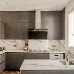 Luxurious 3-bedroom Lafayette Printemps