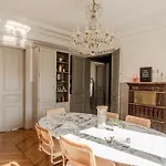 Apartment Luxurious 3-bedroom Lafayette Printemps *
