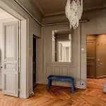 Luxurious 3-bedroom Lafayette Printemps Paris