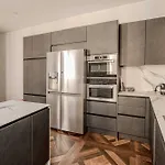 Apartment Luxurious 3-bedroom Lafayette Printemps Paris