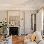 Apartment Luxurious 3-bedroom Lafayette Printemps Paris