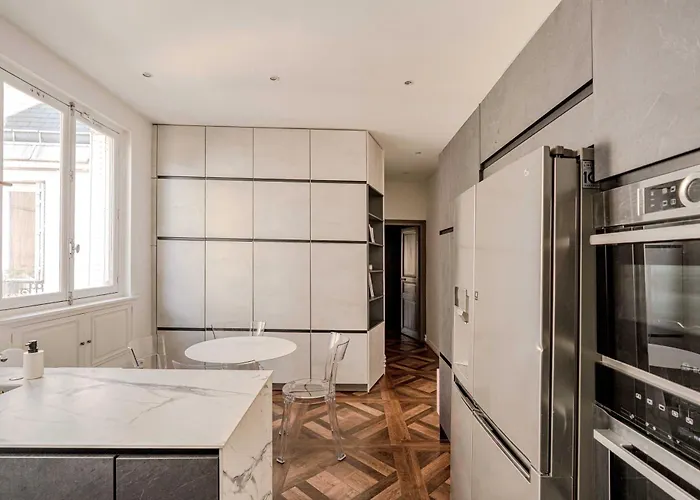 Luxurious 3-bedroom Lafayette Printemps *