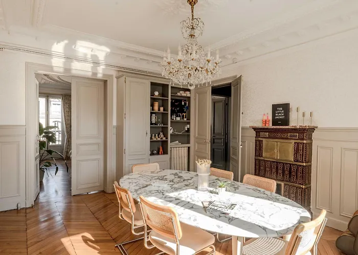 Luxurious 3-bedroom Lafayette Printemps Lägenhet Paris