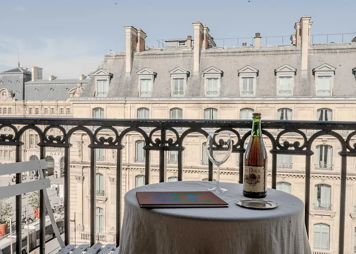 Luxurious 3-bedroom Lafayette Printemps Lägenhet