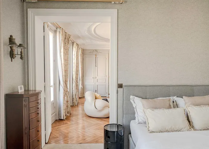 Luxurious 3-bedroom Lafayette Printemps Lägenhet