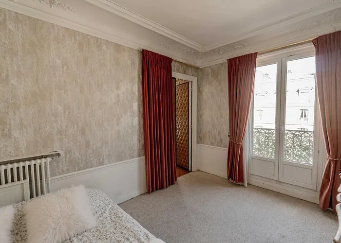 Luxurious 3-bedroom Lafayette Printemps Lägenhet